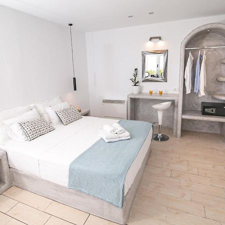 Sensia Studio With Sea View Oia  Luaran gambar